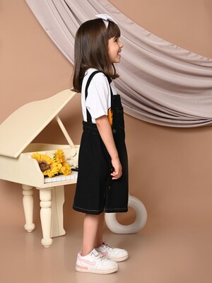 VASTRAMAY Girls Round Neck Regular Sequinned Georgette Kurta & Trouser & Jacket